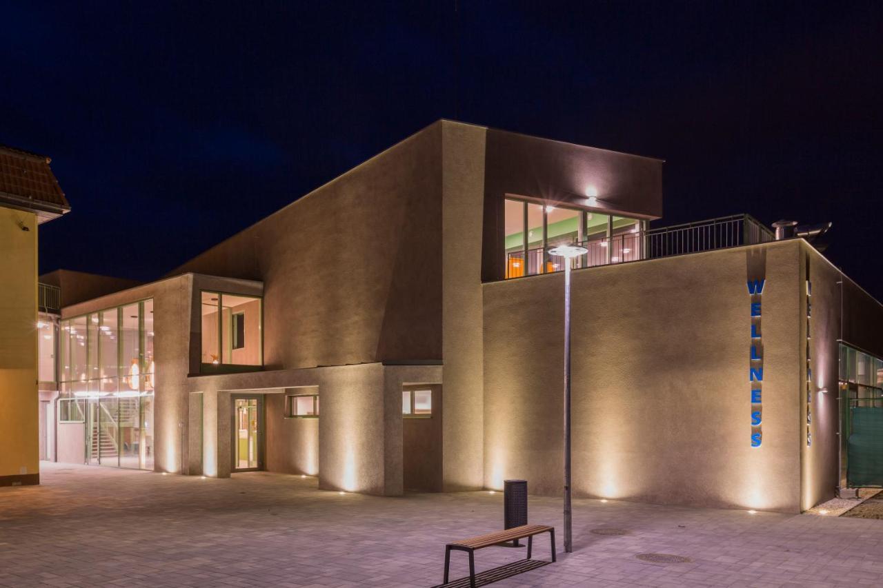 Wellness Hotel Thermal Štúrovo Dış mekan fotoğraf