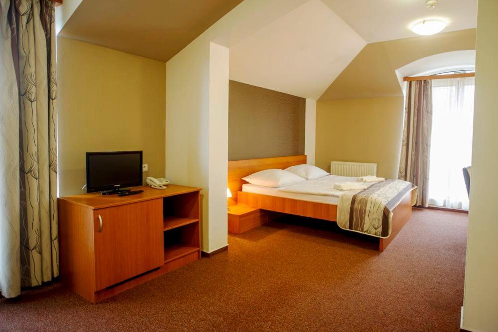 Wellness Hotel Thermal Štúrovo Dış mekan fotoğraf