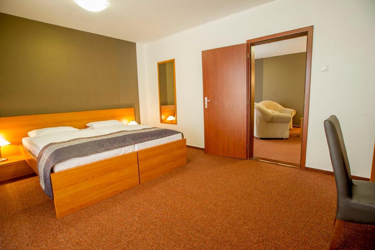 Wellness Hotel Thermal Štúrovo Dış mekan fotoğraf