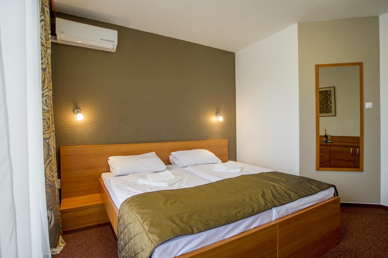 Wellness Hotel Thermal Štúrovo Dış mekan fotoğraf